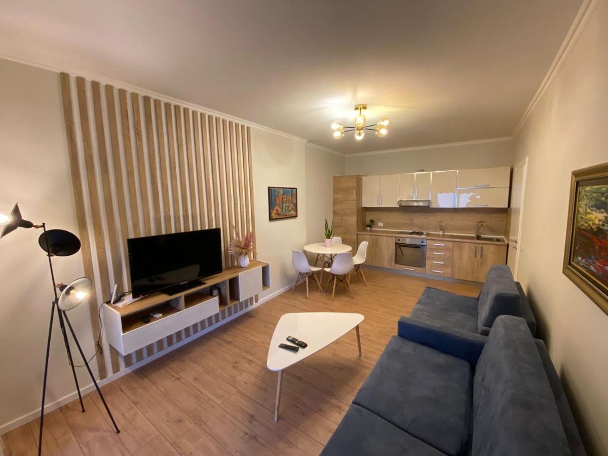 Lila 2 Apartament *